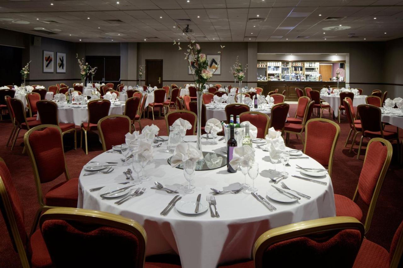Delta By Marriott Warwick Отель
